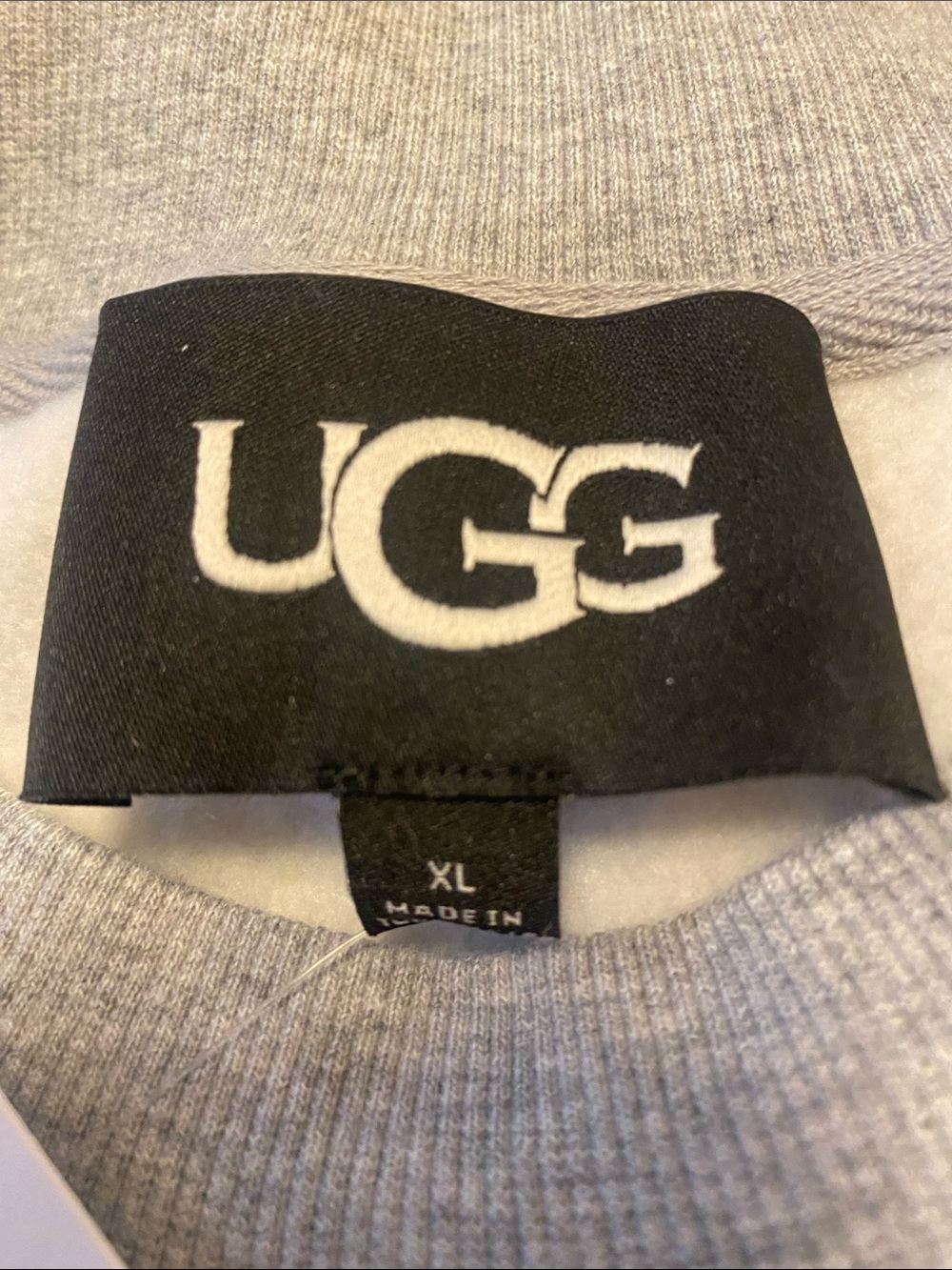 Womens UGG Logo Pullover Sweatshirt . Grey Heather. XL $88 - Picture 3 of 11